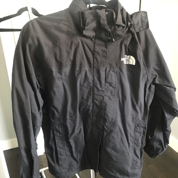 The North Face Jackets & Blazers - The North Face black water resistant winter jacket